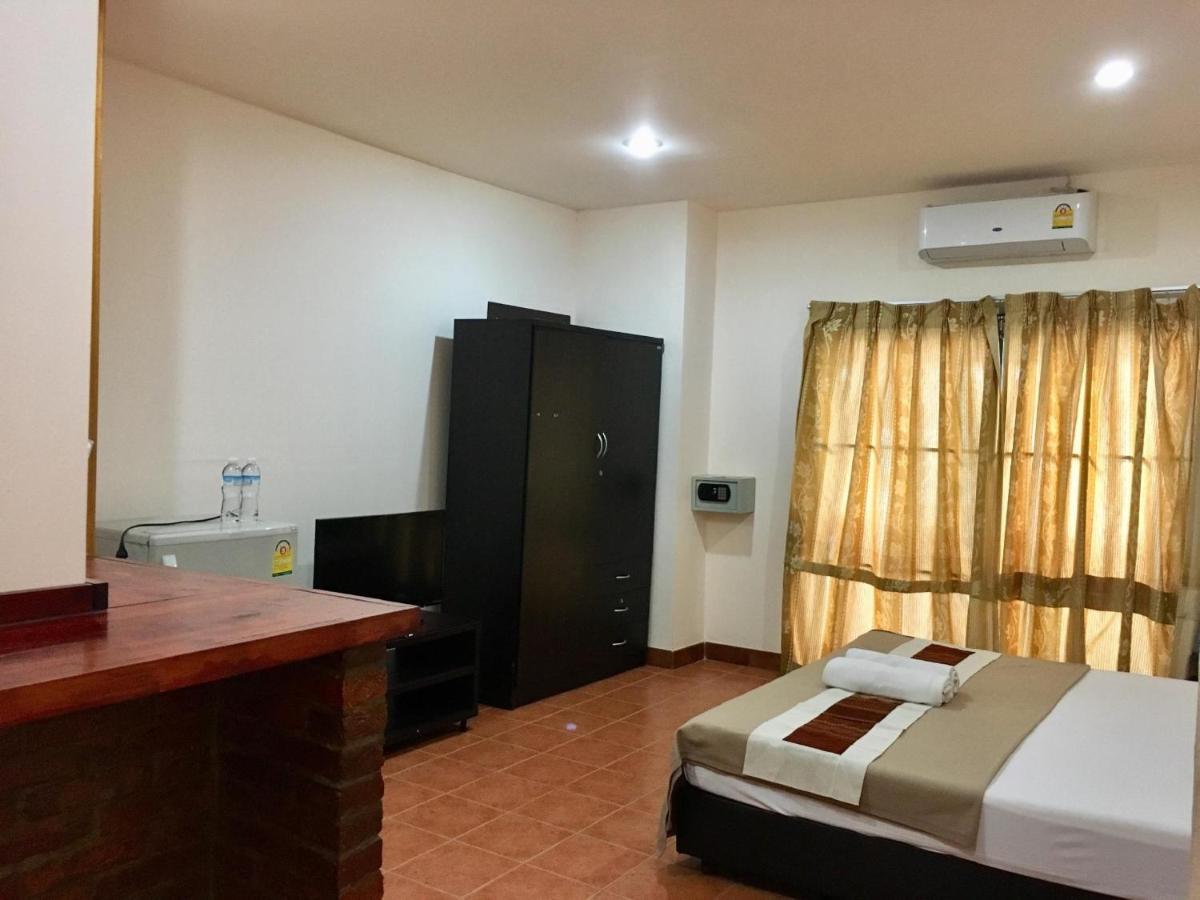 Anchana House Jomtien Beach Esterno foto