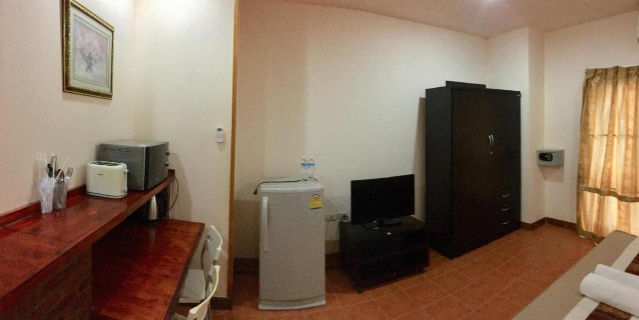 Anchana House Jomtien Beach Esterno foto
